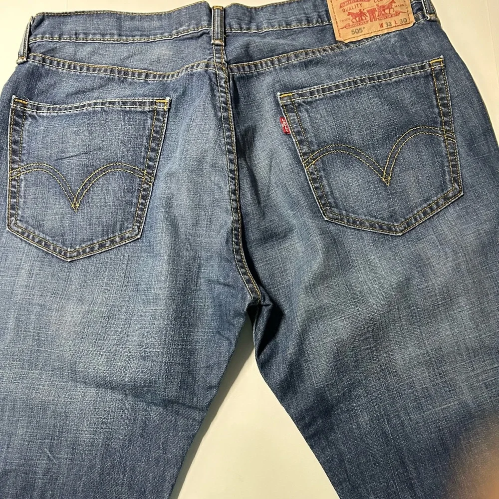 Levi’s 505 men’s denim‎ straight leg jeans, 33/30